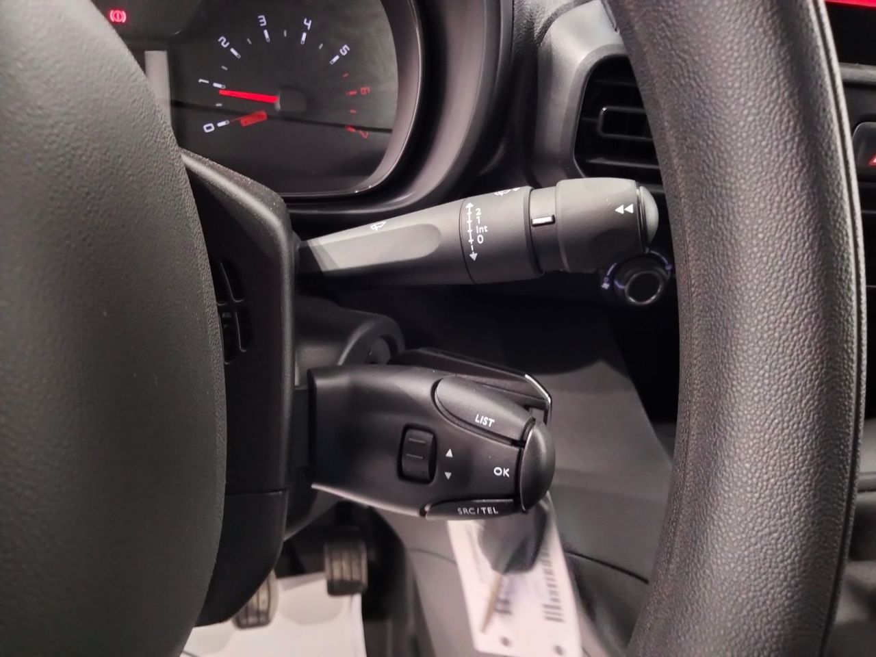 Citroën Berlingo T. M BHDI 100 VAN CONTROL LIVE