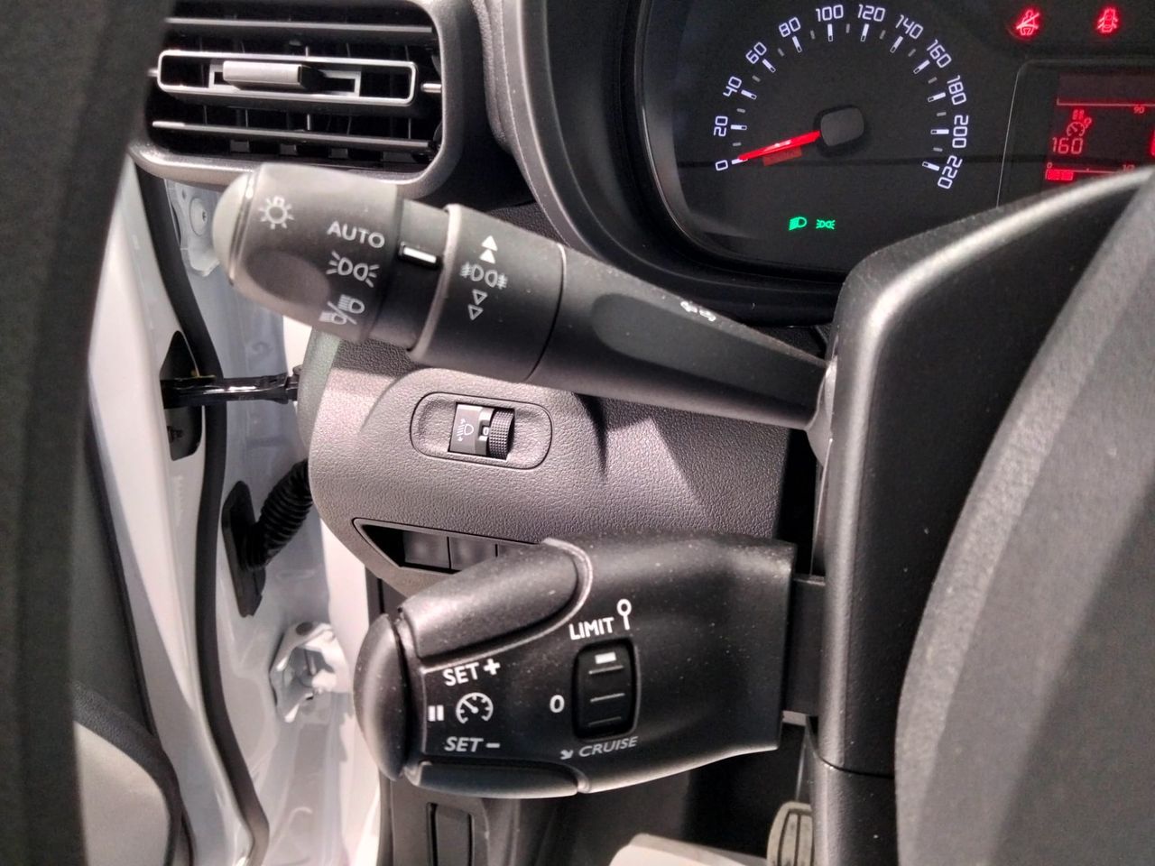 Citroën Berlingo T. M BHDI 100 VAN CONTROL ISOTERMO