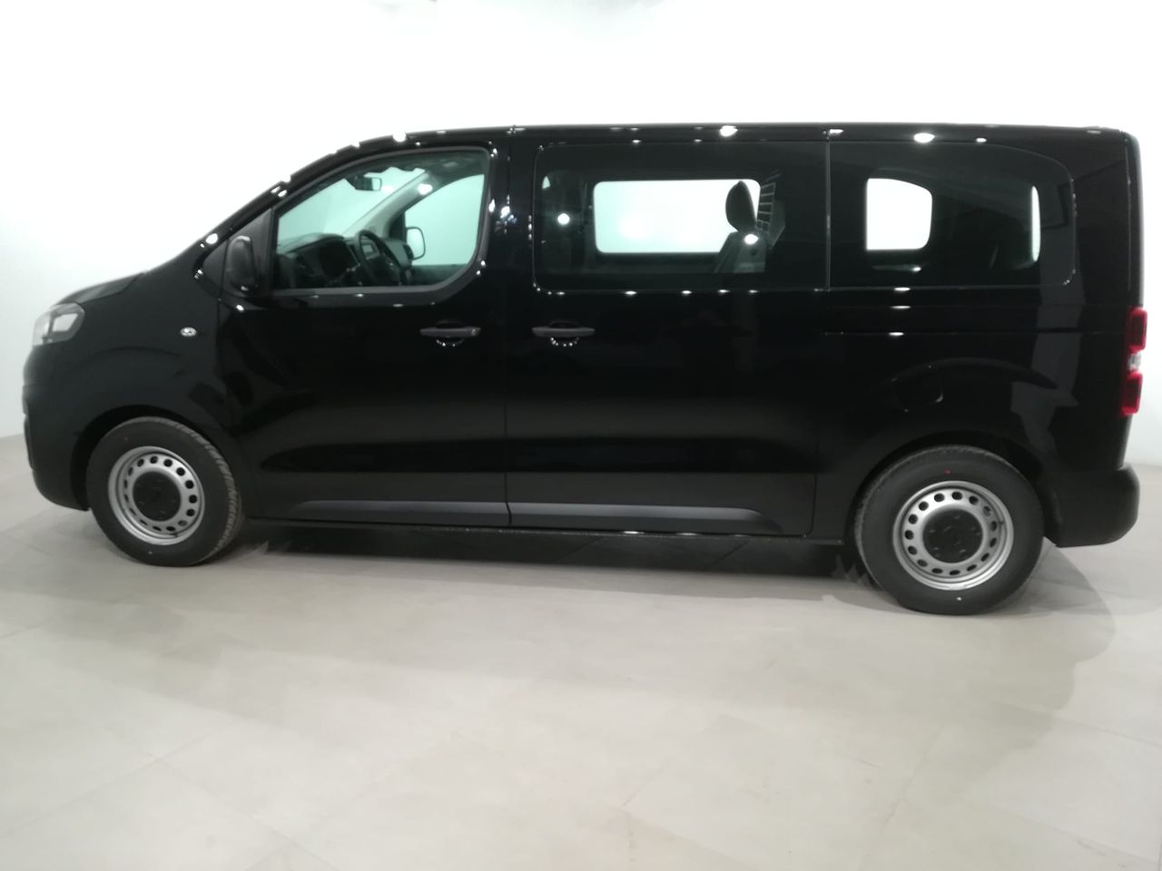 Opel Vivaro DOBLE CABINA T.M. EXPRESS 1.5D 120CV 6V