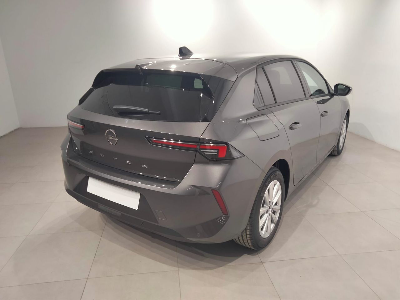 Opel Astra 1.2T XHT 96kW (130CV) Edition