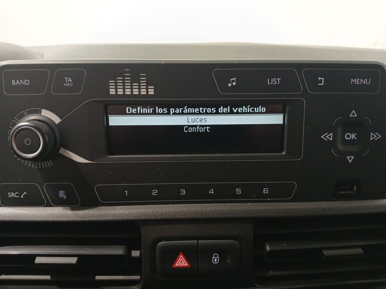 Citroën Berlingo  Furgon VAN CONTROL TALLA M BHDI 75CV