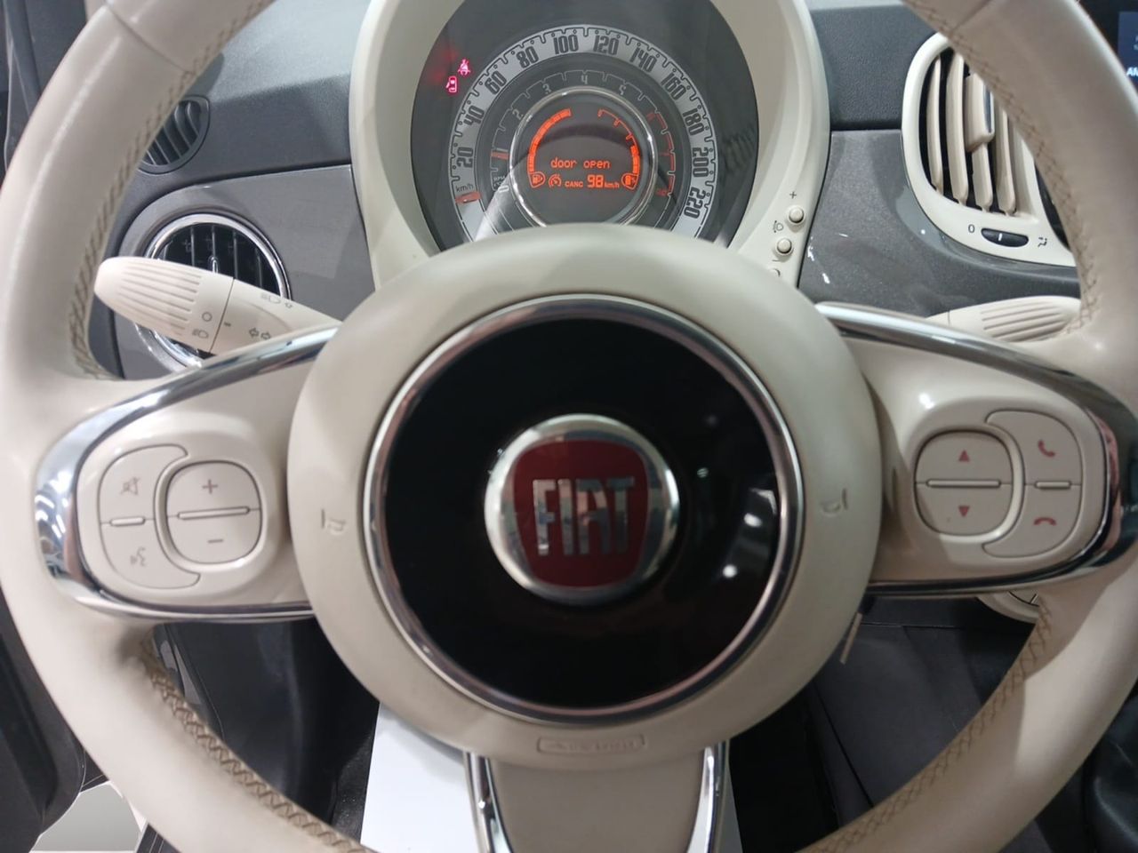 Fiat 500C Dolcevita 1.0 Hybrid 51KW (70 CV)