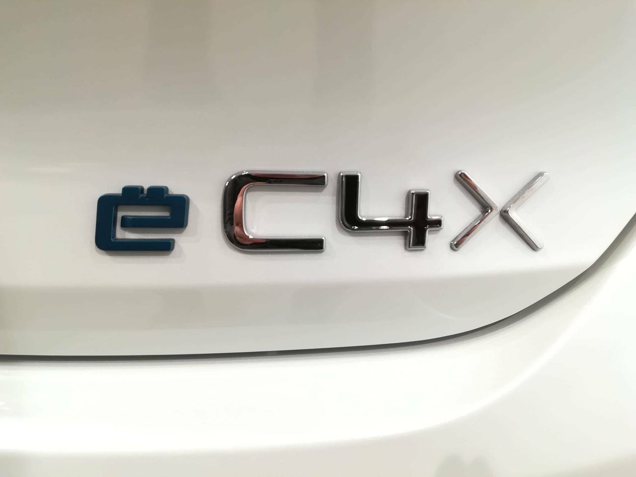 Citroën C4 X  ë-C4 X eléctrico 100kW 50KWh Shine