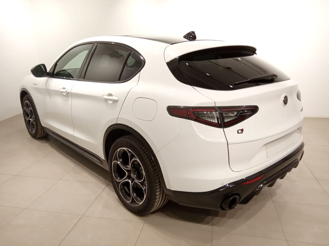 Alfa Romeo Stelvio 2.2 Diésel 154kW (210CV) Veloce Q4