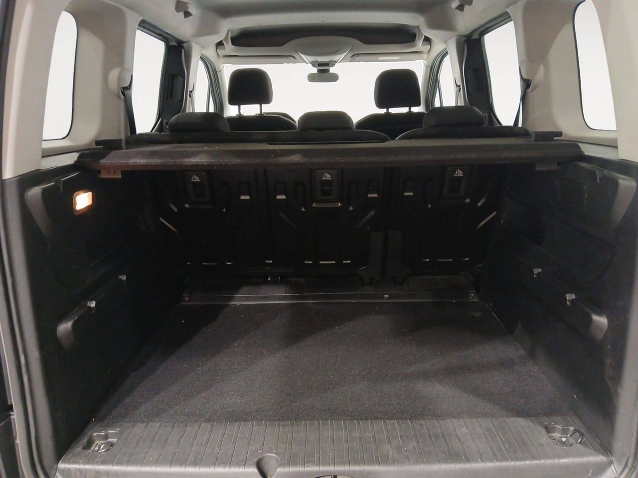 Peugeot Rifter   Standard BlueHDi 73kW Allure Business