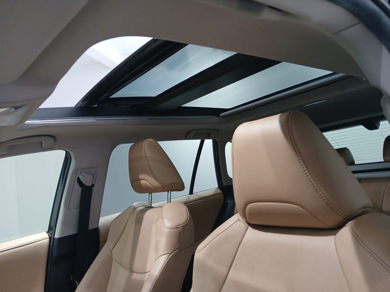 Toyota Rav4 2.5l 220H Luxury 4WD CUERO + TECHO