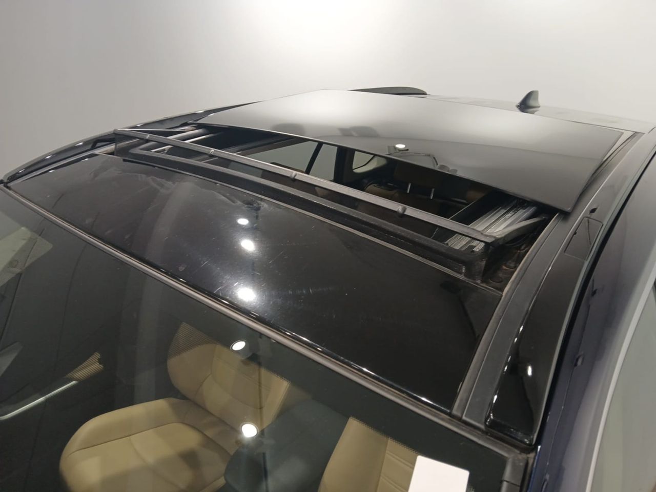 Toyota Rav4 2.5l 220H Luxury 4WD CUERO + TECHO