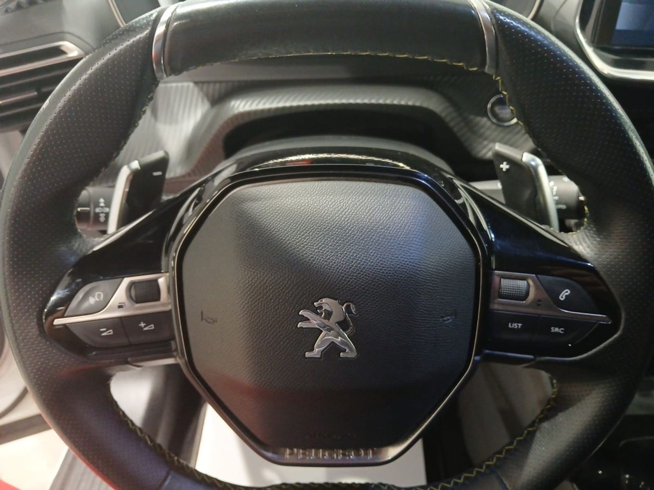 Peugeot 2008 GT Puretech 155 S&S EAT8