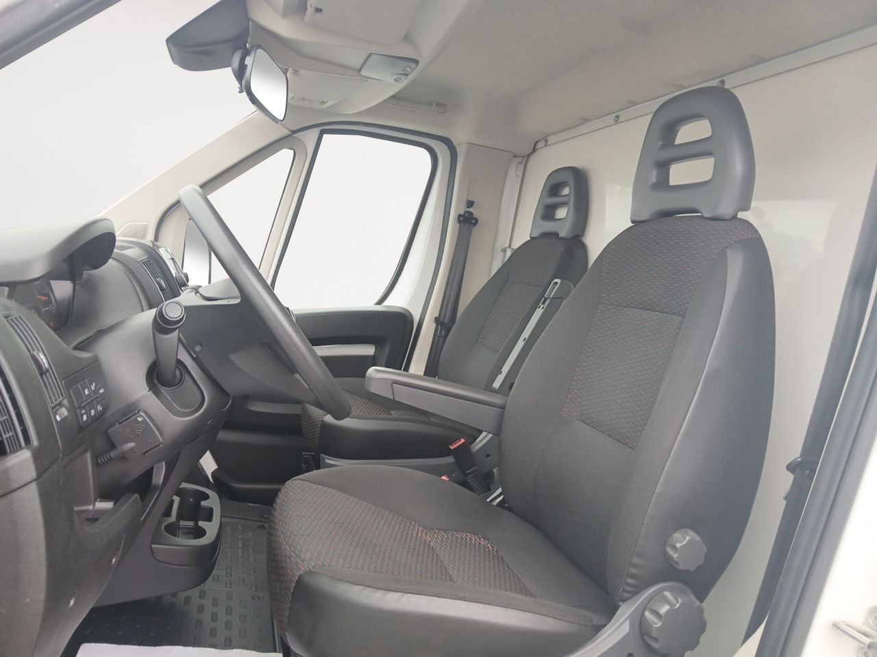 Peugeot Boxer PAQUETERA 2.2 BHDI 435 L3 140CV