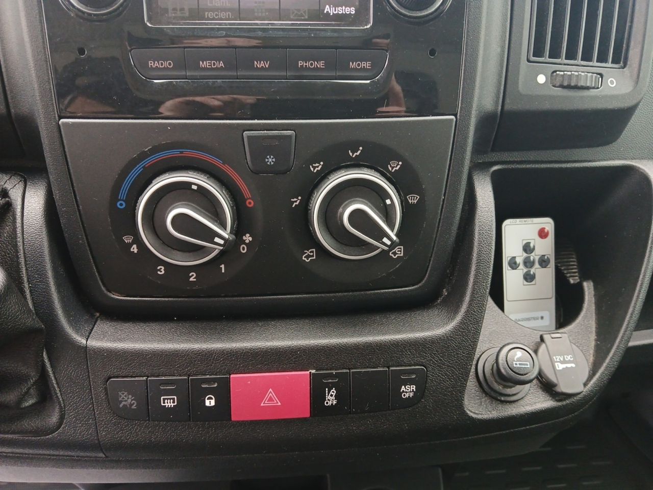 Peugeot Boxer PAQUETERA 2.2 BHDI 435 L3 140CV