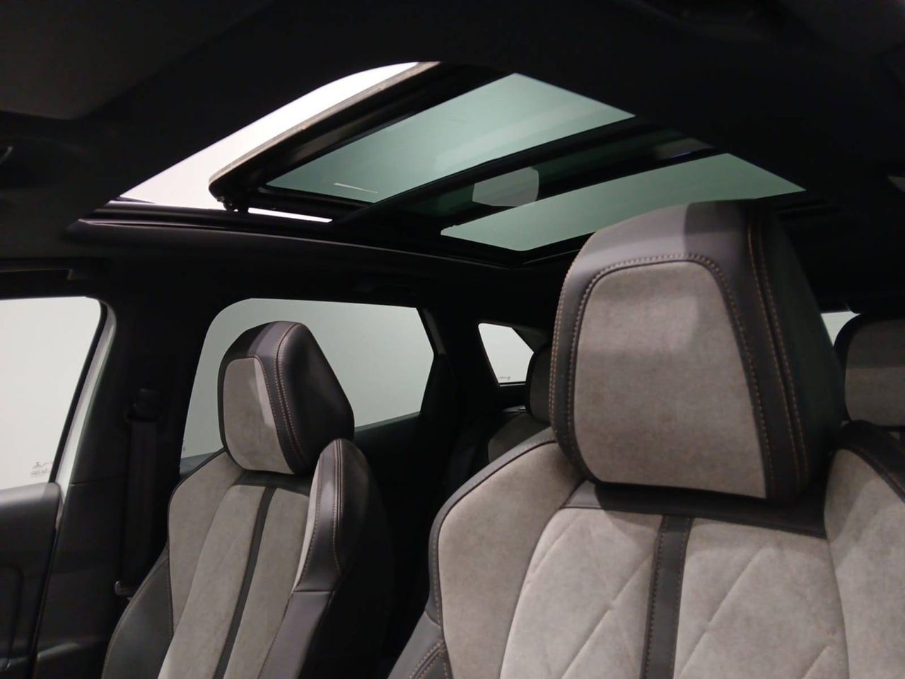 Peugeot 3008  300 e-EAT8 GT