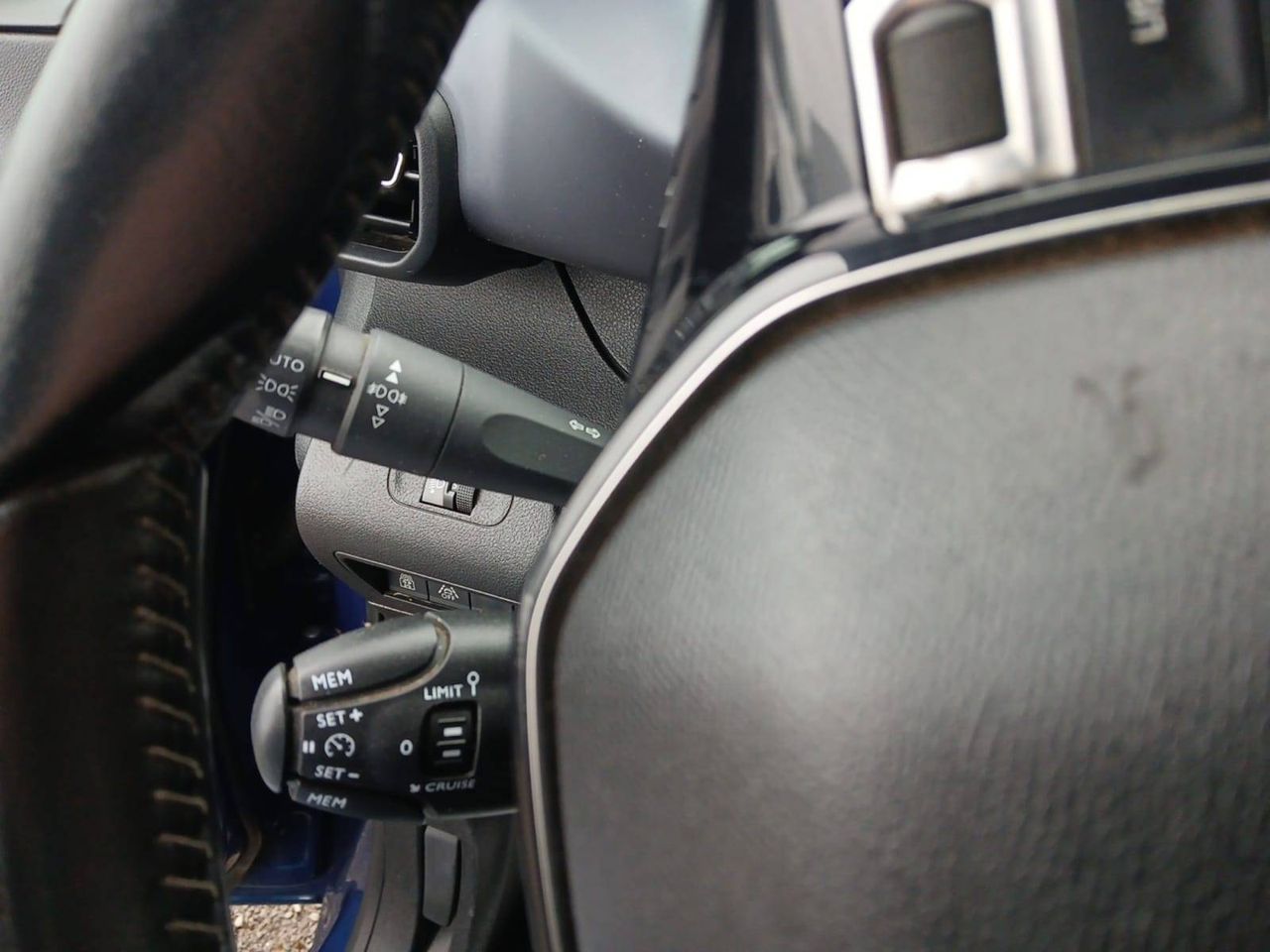 Peugeot Rifter   Standard BlueHDi 73kW Allure