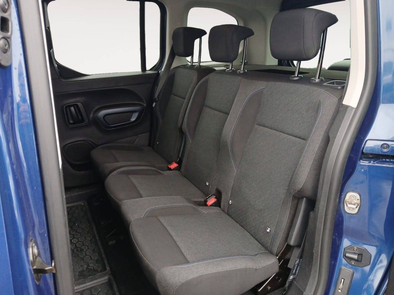 Peugeot Rifter   Standard BlueHDi 73kW Allure