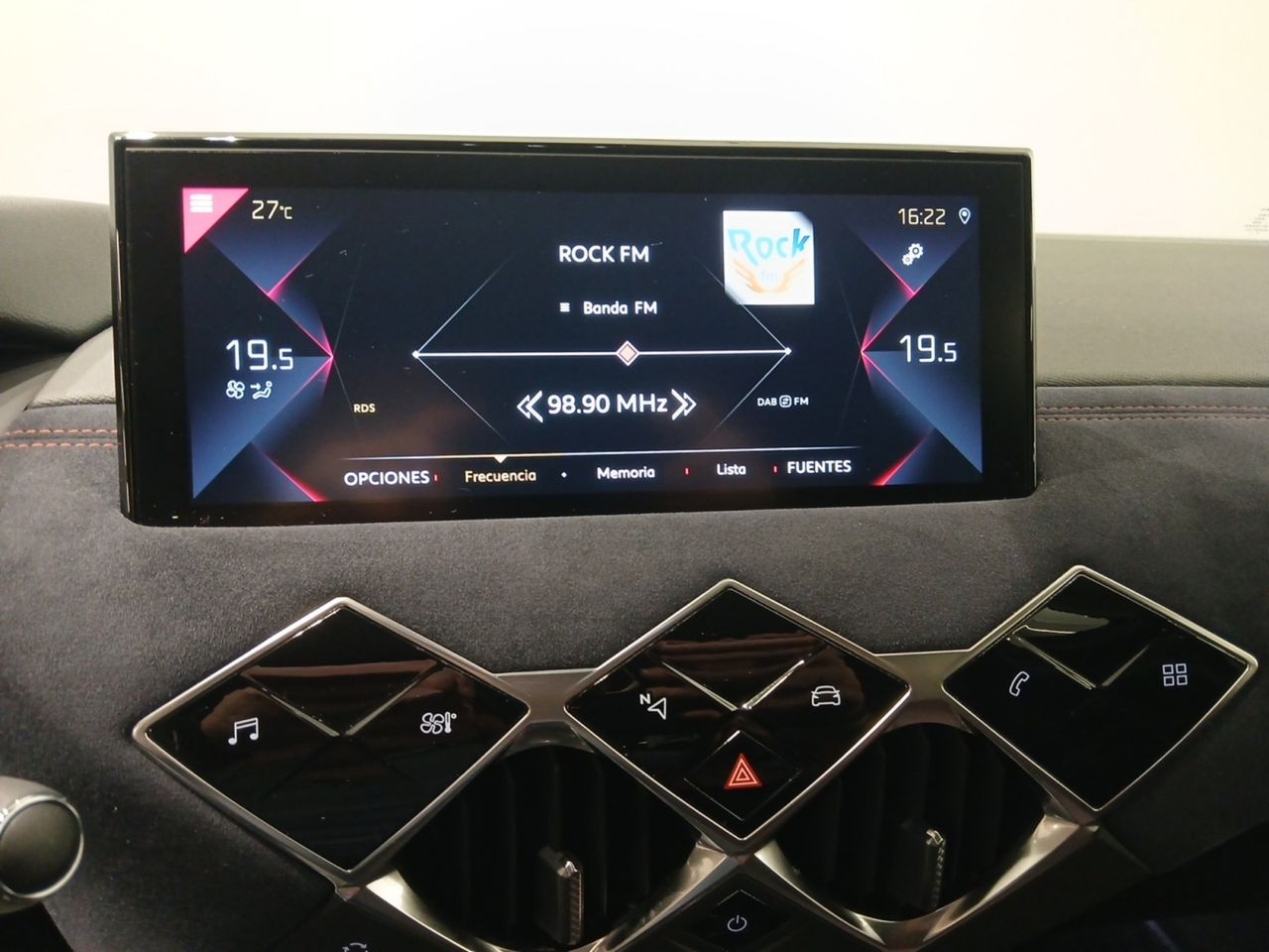 DS DS 3 Crossback BlueHDi 96 kW Auto Ines de la Fressange