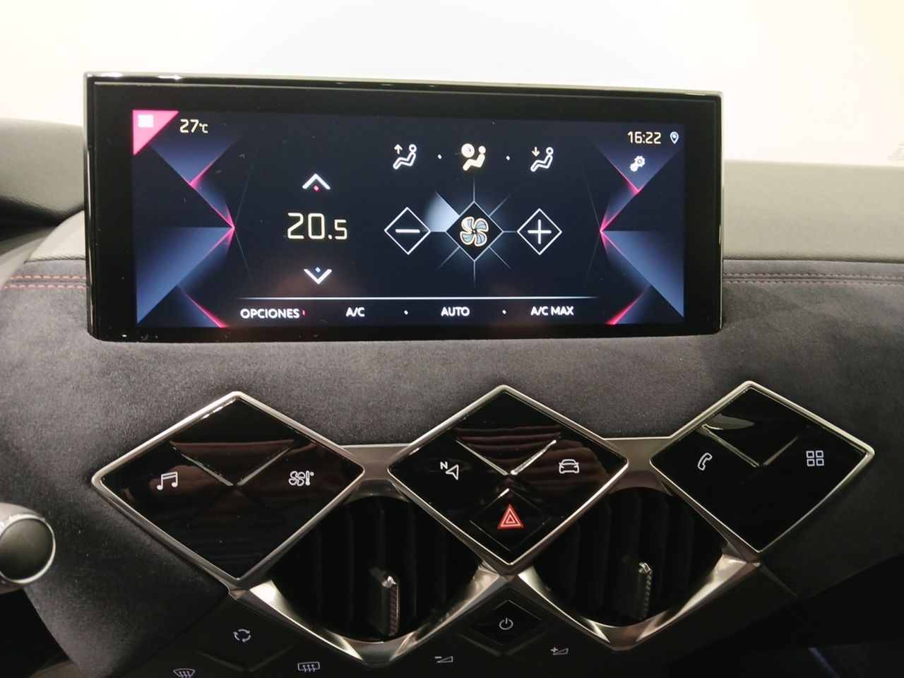 DS DS 3 Crossback BlueHDi 96 kW Auto Ines de la Fressange