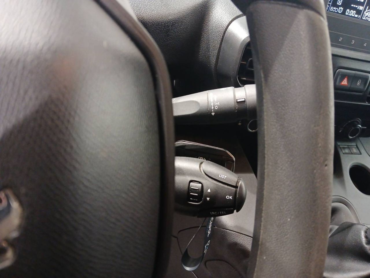 Peugeot Partner   Standard 600kg BlueHDi 73kW Pro
