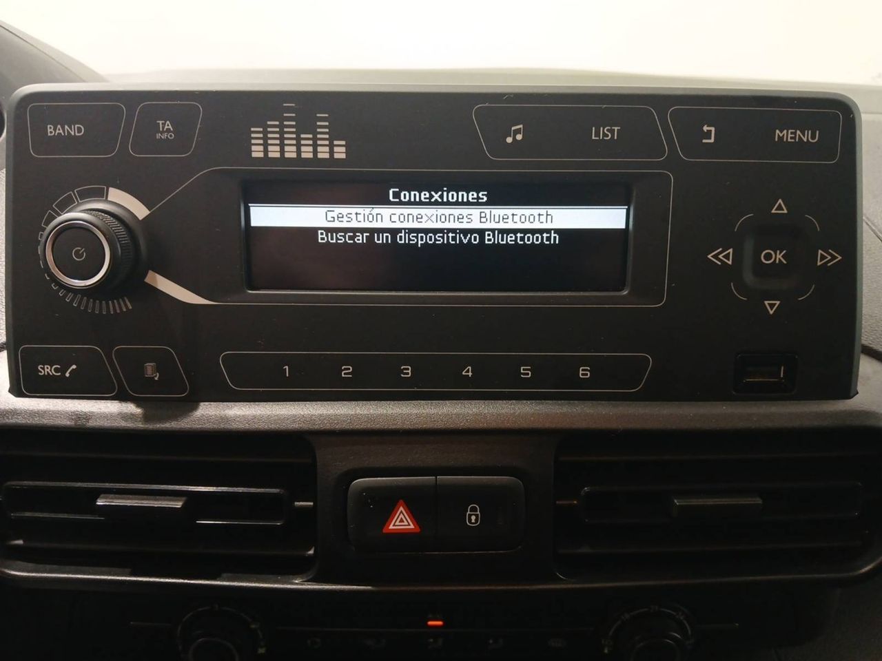 Peugeot Partner   Standard 600kg BlueHDi 73kW Pro