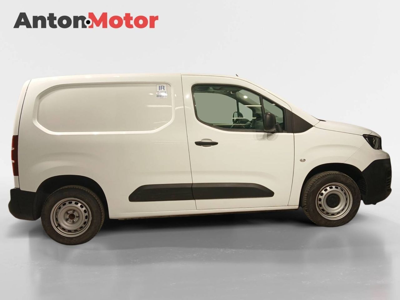 Peugeot Partner   Standard 600kg BlueHDi 73kW Pro