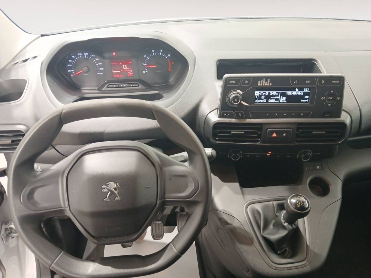 Peugeot Partner   Standard 600kg BlueHDi 73kW Pro