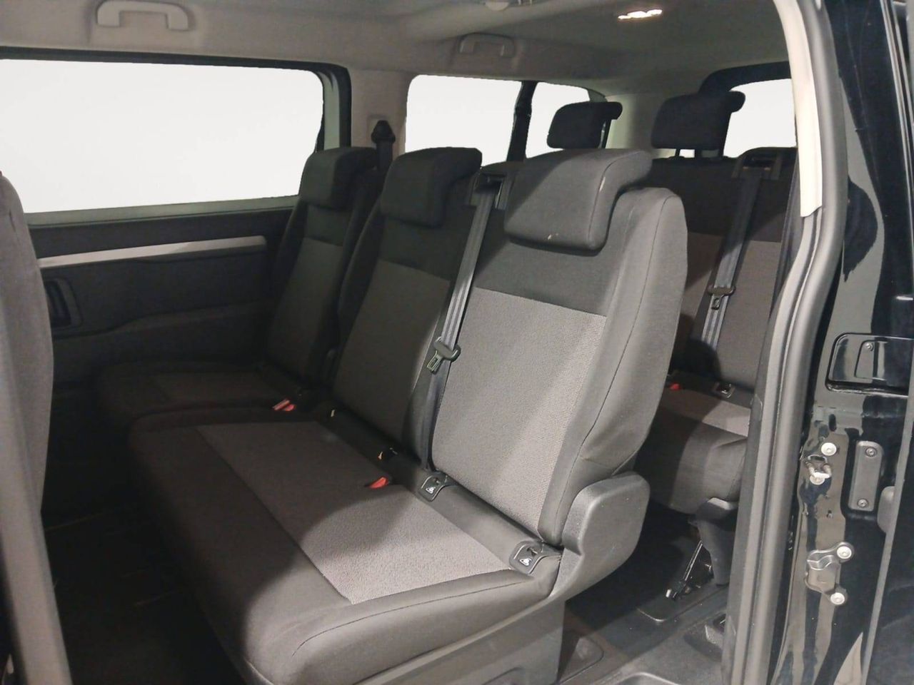 Peugeot Traveller   Long BlueHDi 180 S&S EAT8 Business