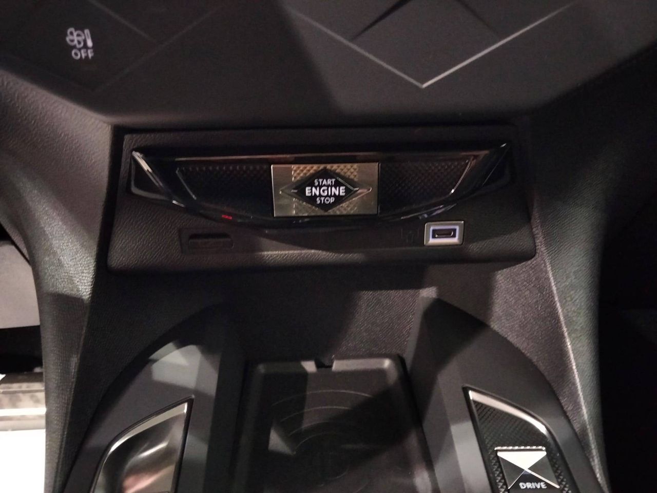 DS DS 3  E-Tense Opera