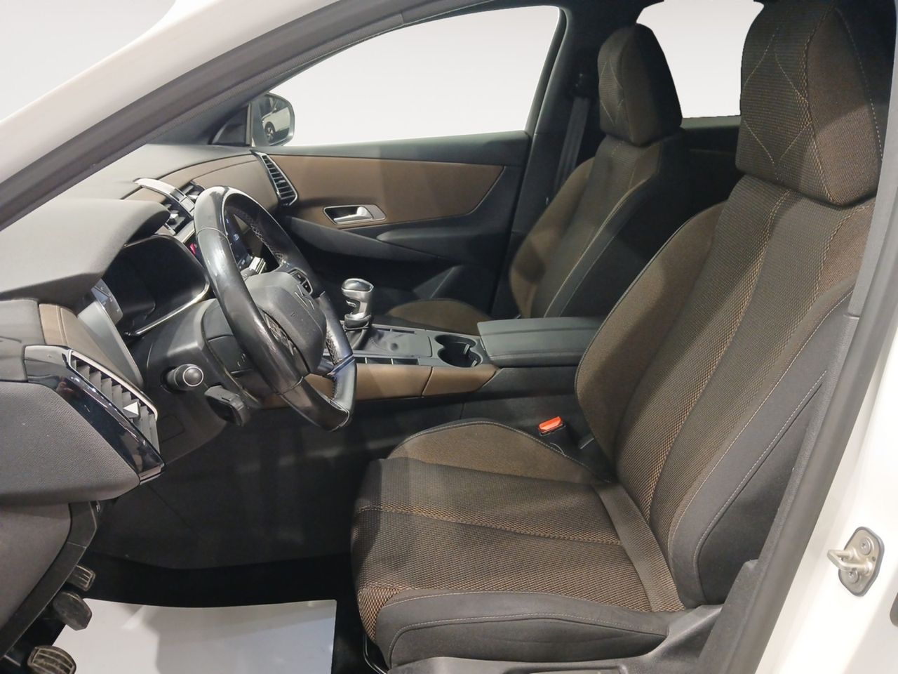 DS DS 7 Crossback BlueHDi 96kW (130CV) BE CHIC