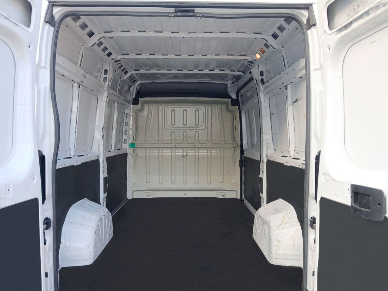 Opel Movano FURGON L2H2 3.5T 2.2 BHDI 140CV