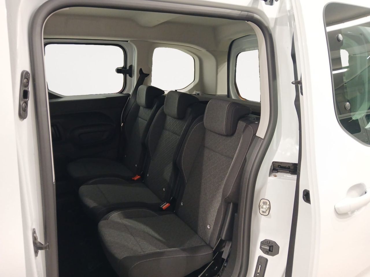 Opel Combo 100 Cv 1.5 Td S/S MT6 €6.4