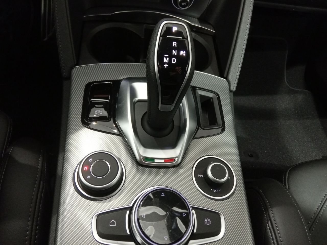 Alfa Romeo Stelvio 2.2 Diésel 154kW (210CV) Veloce Q4