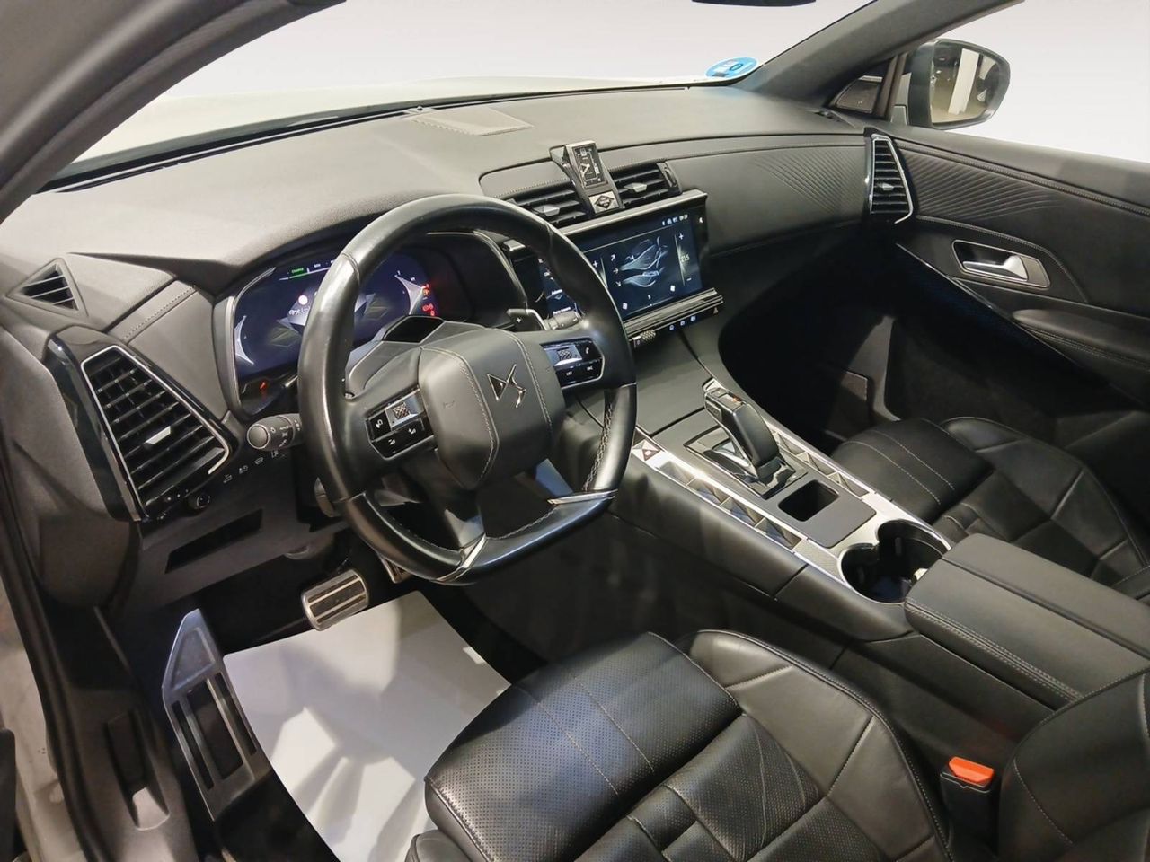 DS DS 7  E-TENSE 4x4 360 LA PREMIERE
