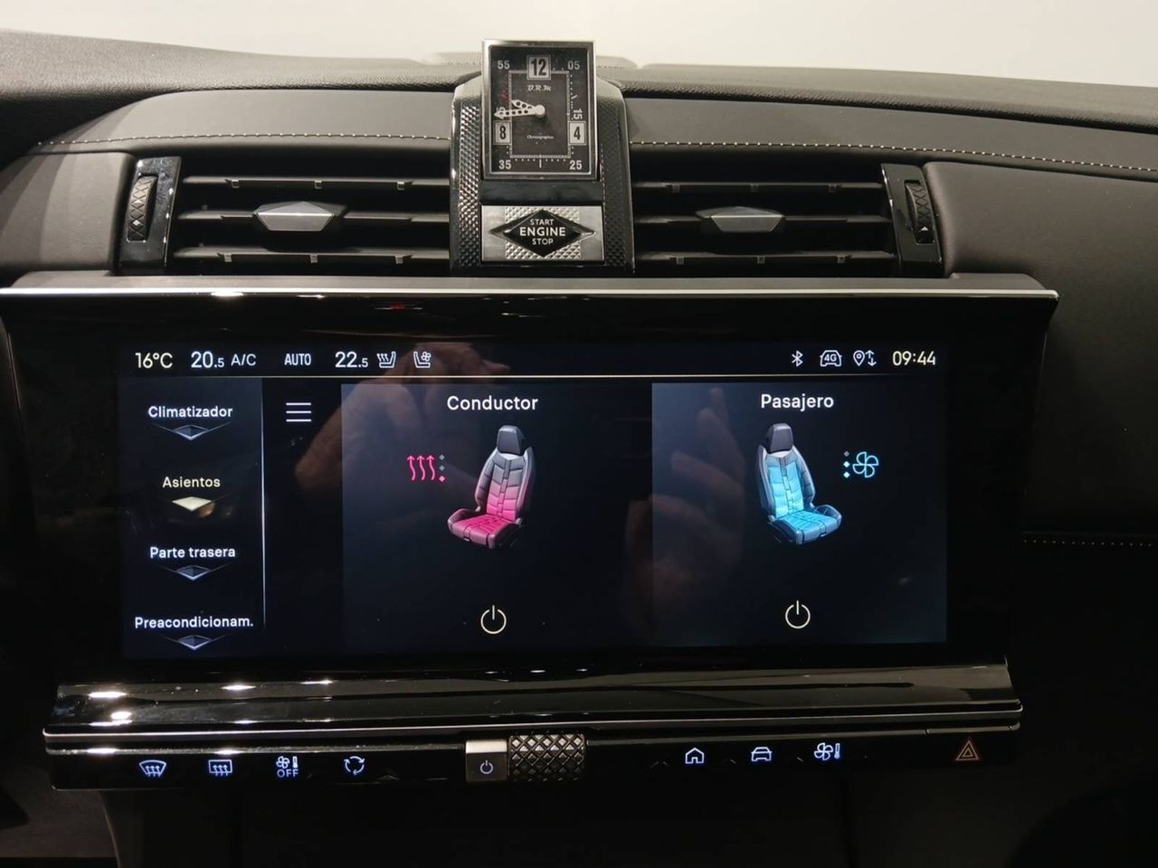DS DS 7  E-TENSE 4x4 360 LA PREMIERE