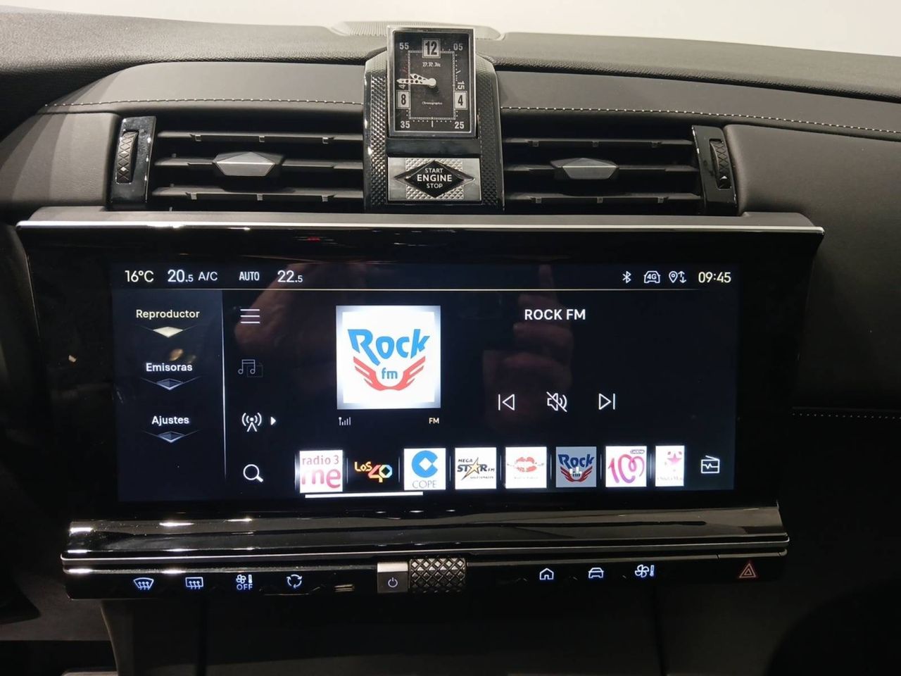 DS DS 7  E-TENSE 4x4 360 LA PREMIERE