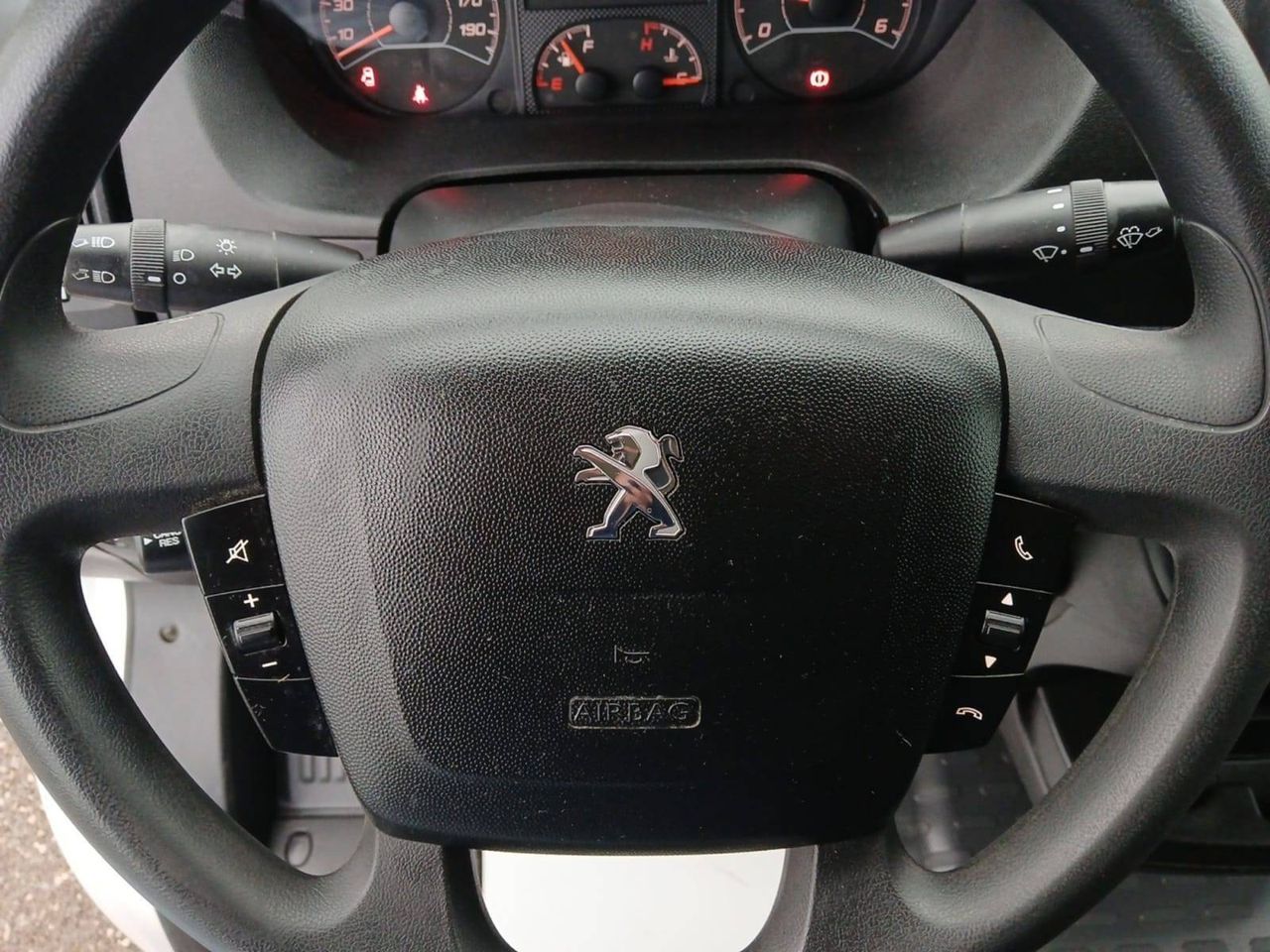 Peugeot Boxer  330 L1 H1 BHDI 88kW (120CV) S&S 6 Vel. M -