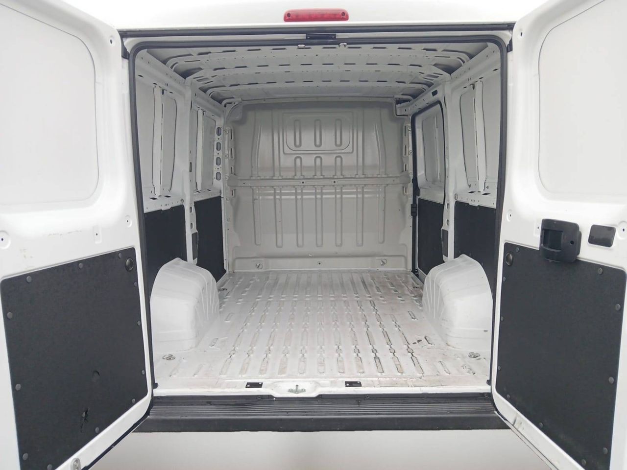 Peugeot Boxer  330 L1 H1 BHDI 88kW (120CV) S&S 6 Vel. M -