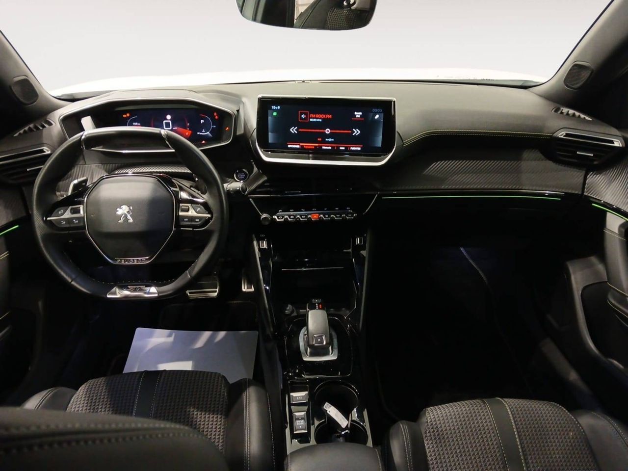 Peugeot 2008   BlueHDI 130 S&S EAT8 GT