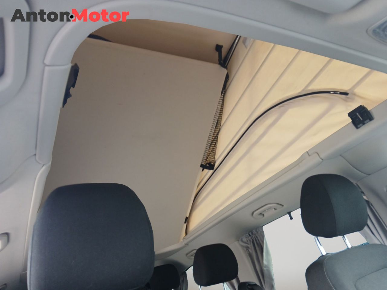 Mercedes 220 MARCO POLO HORIZON D