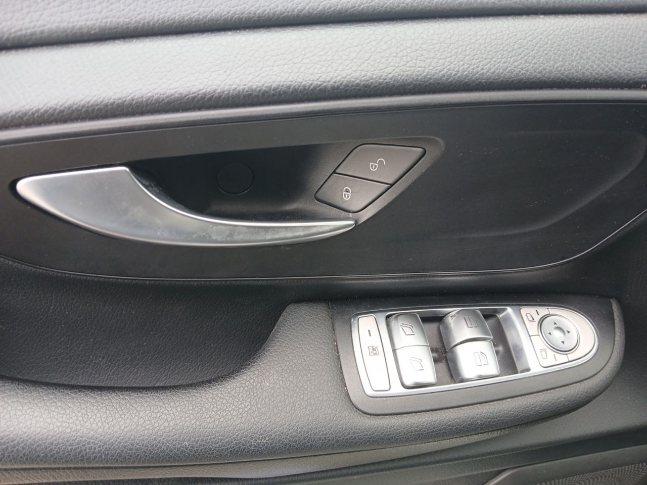Mercedes 220 MARCO POLO HORIZON D