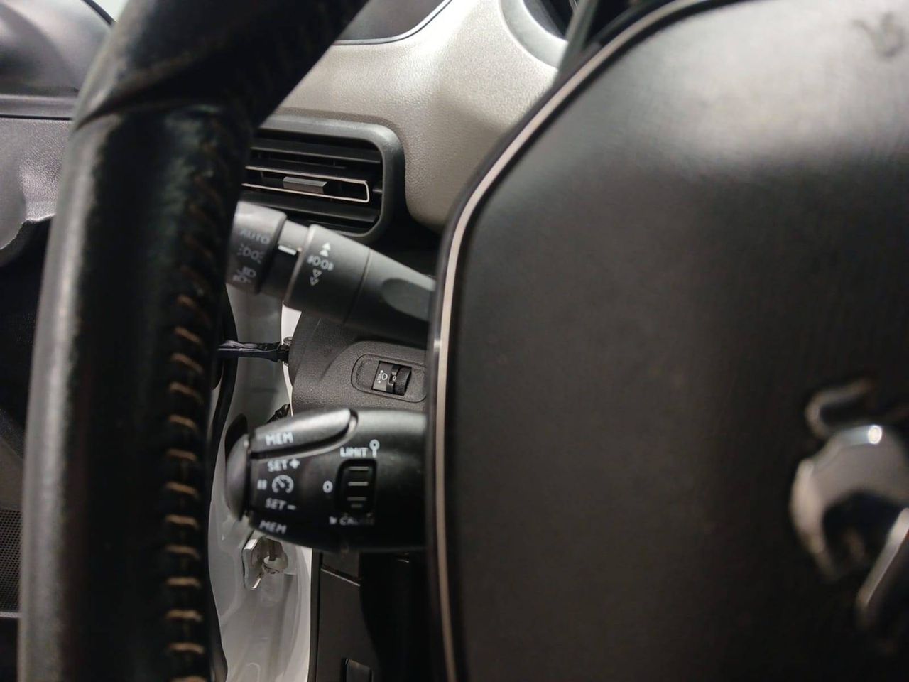 Peugeot Rifter   Standard BlueHDi 73kW Style