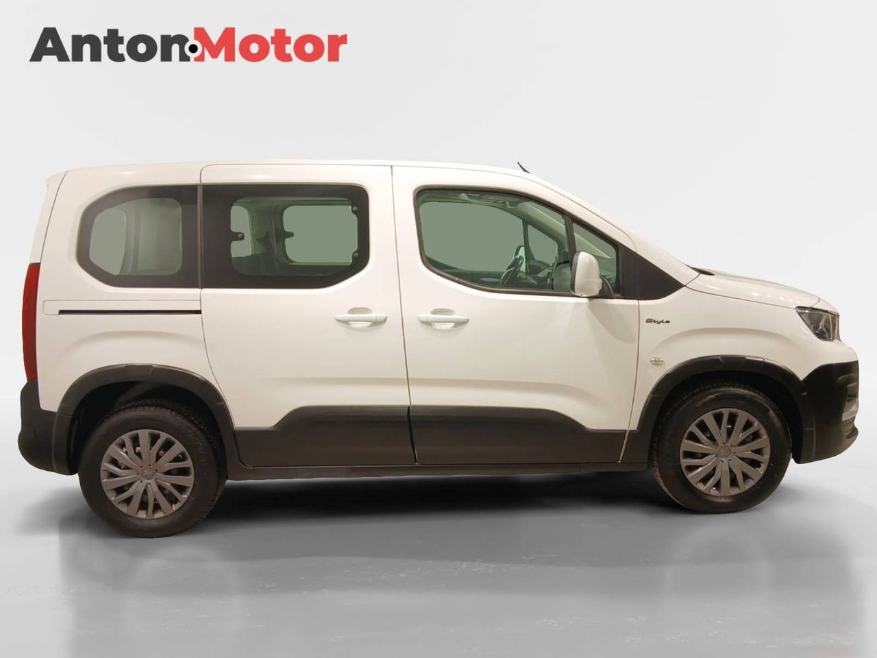 Peugeot Rifter   Standard BlueHDi 73kW Style