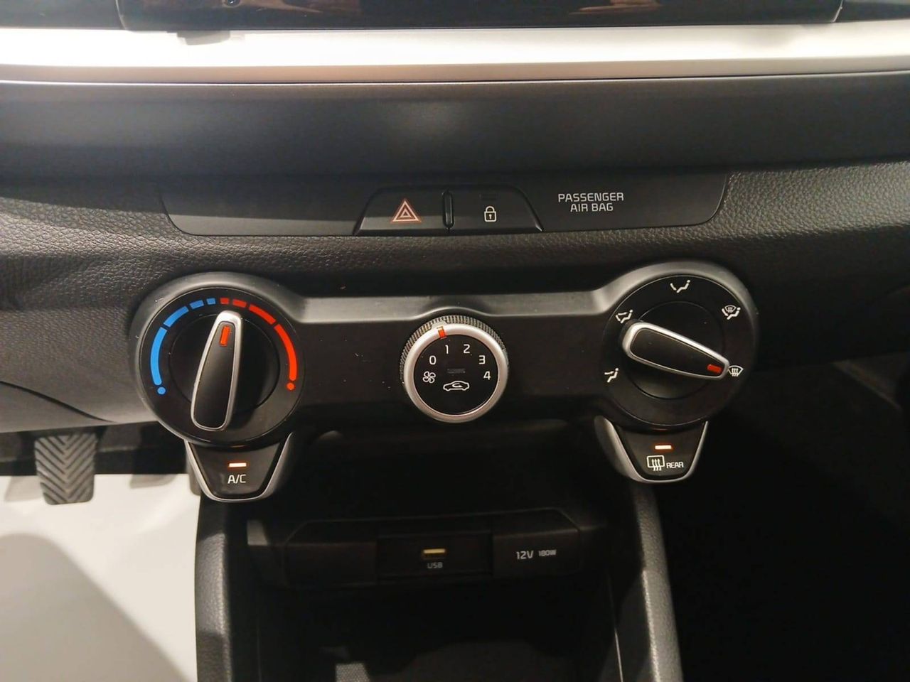 Kia Stonic  1.2 DPi 62kW (84CV) Concept