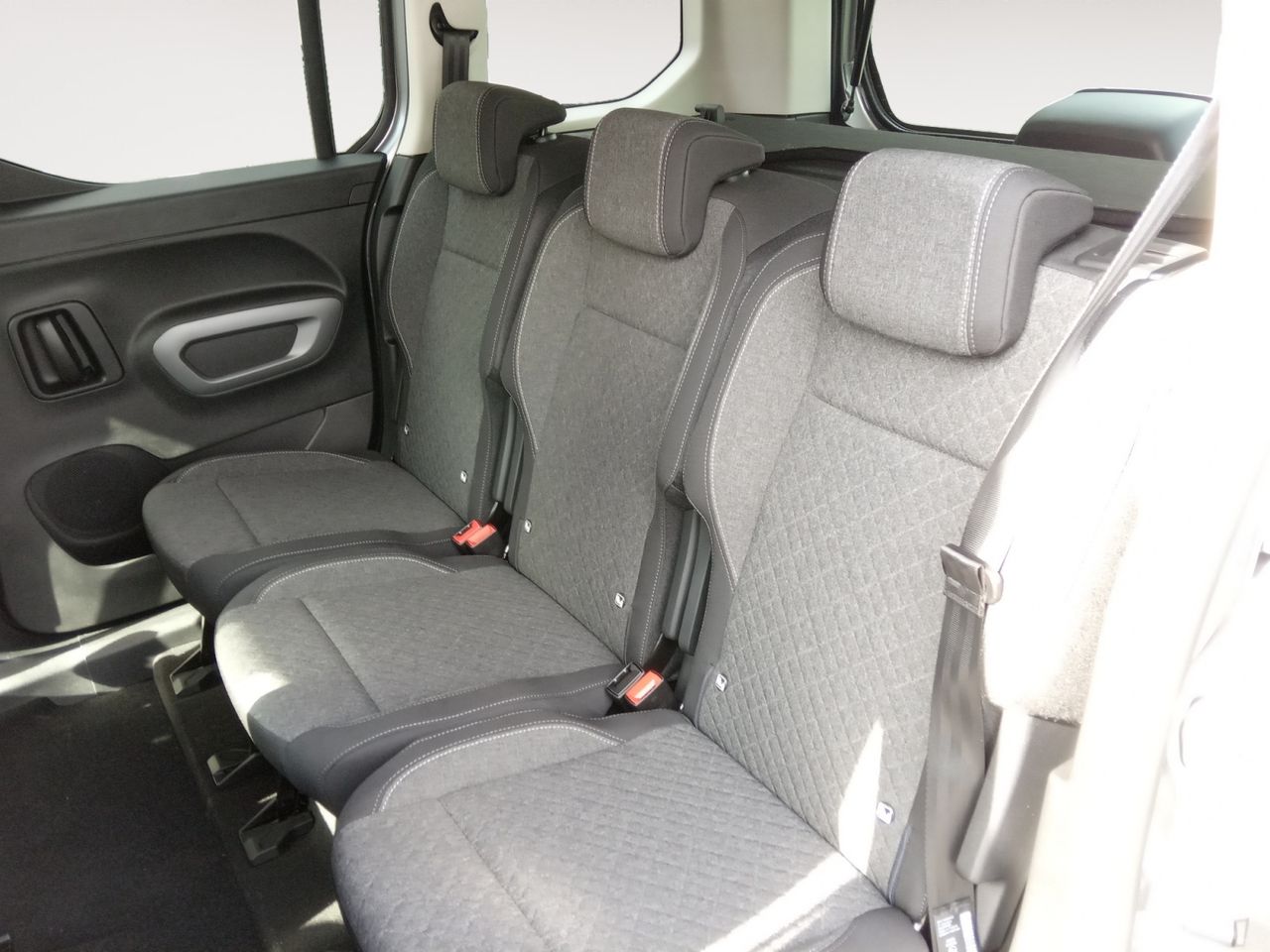 Opel Combo 100 Cv 1.5 Td S/S MT6 €6.4