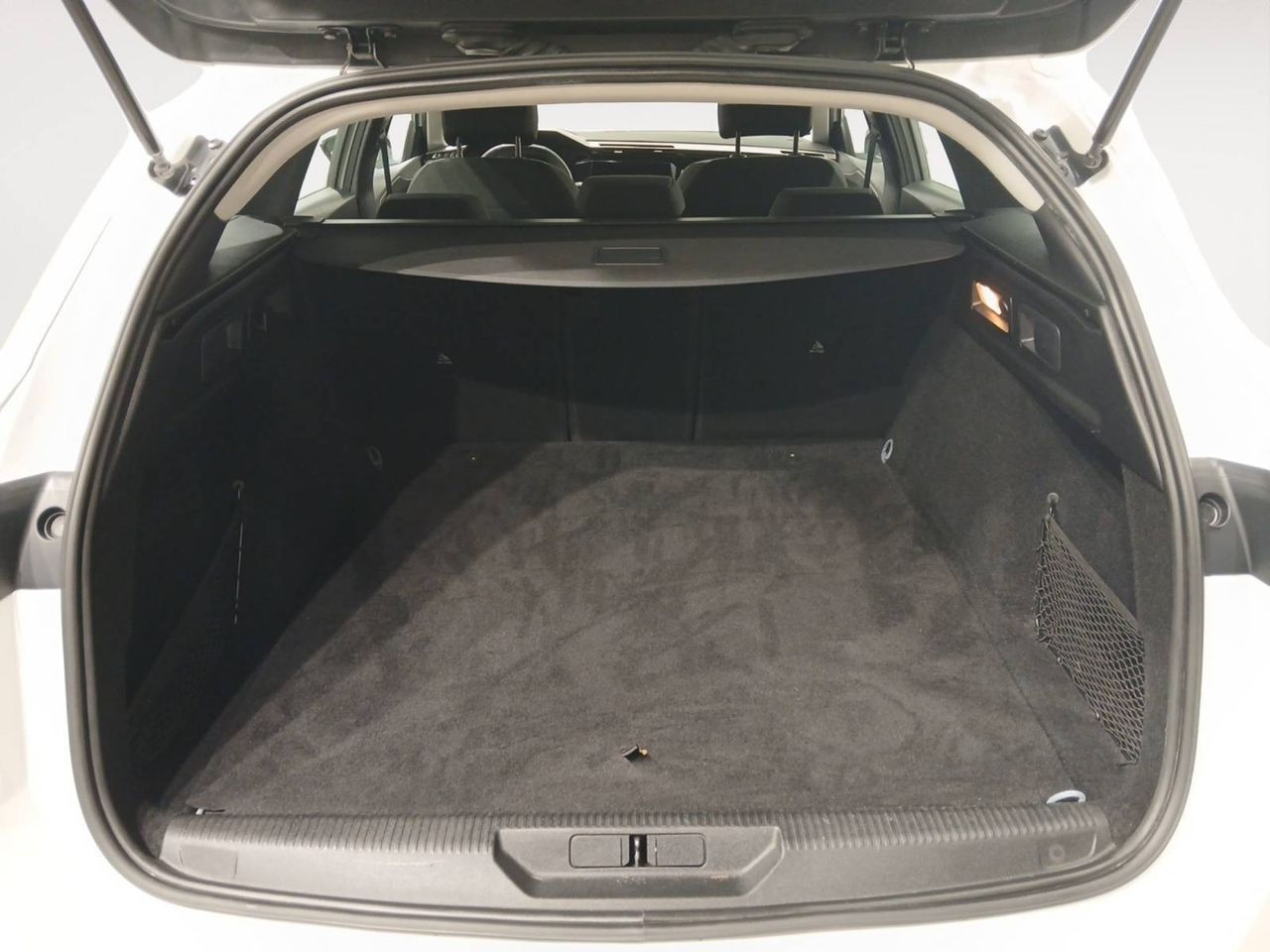 Peugeot 308  5P  BlueHDi 130 S&S MAN Active Pack