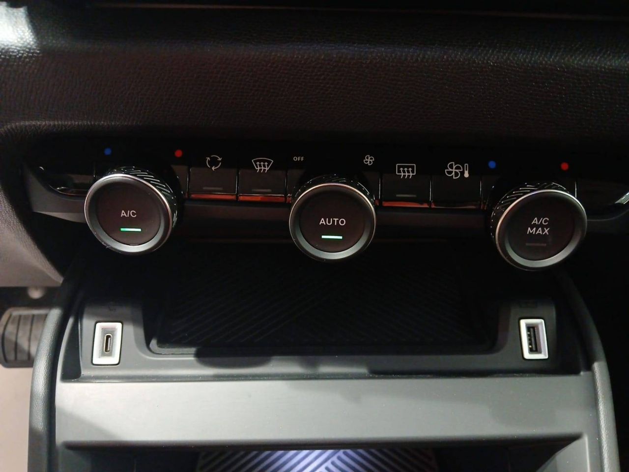 Citroën C4  BlueHDi 130 S&S EAT8 Feel Pack