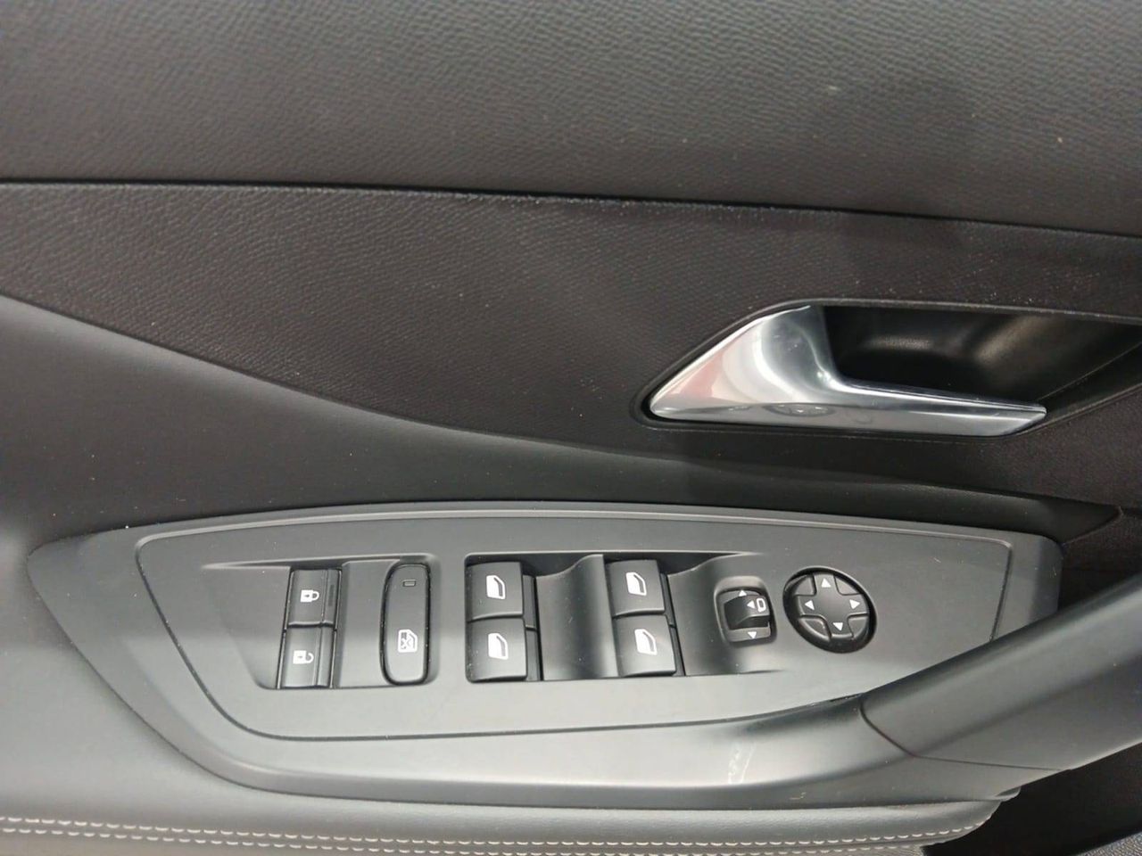 Peugeot 308  5P  PureTech 130 S&S MAN Allure