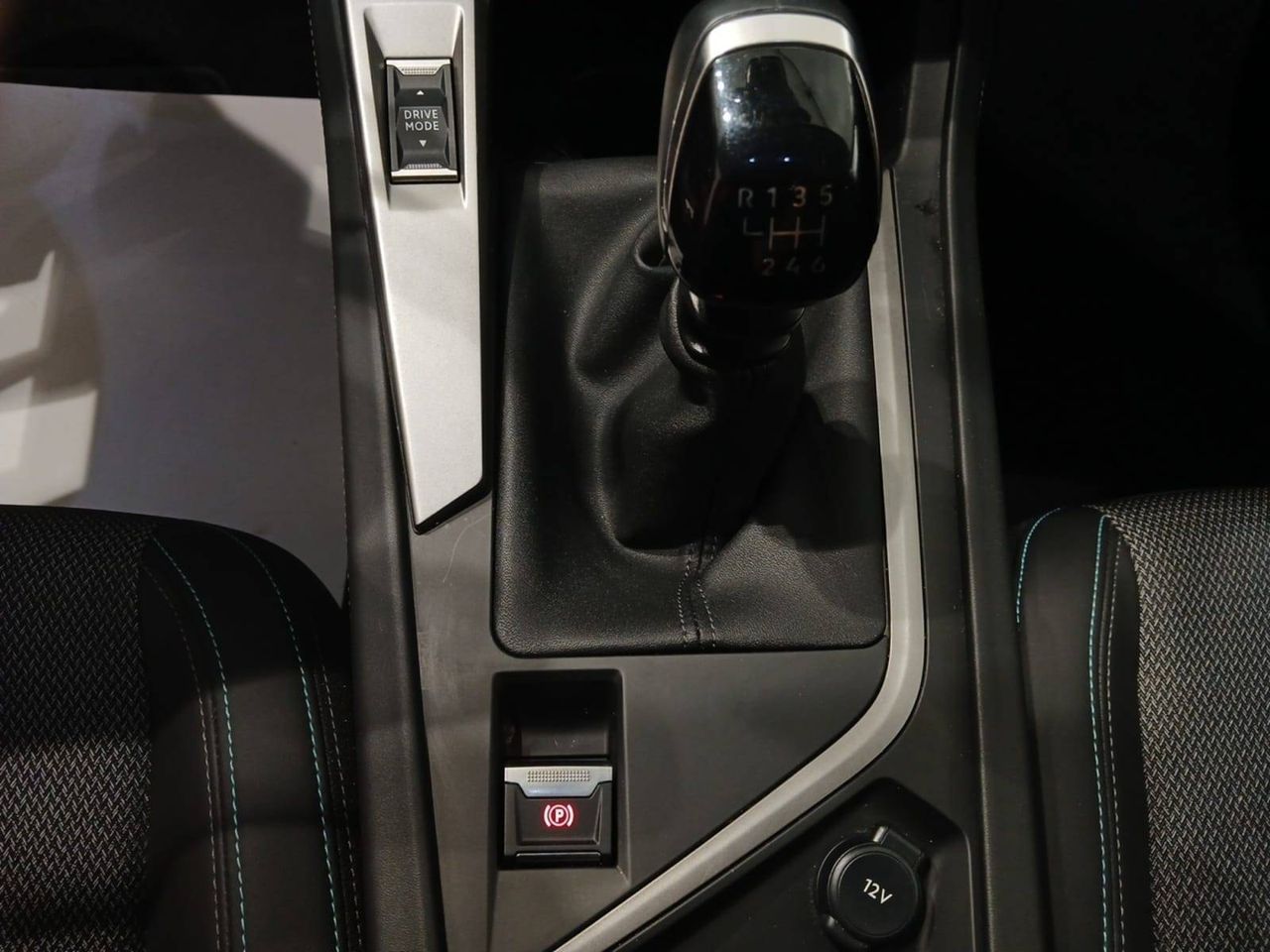 Peugeot 308  5P  PureTech 130 S&S MAN Allure
