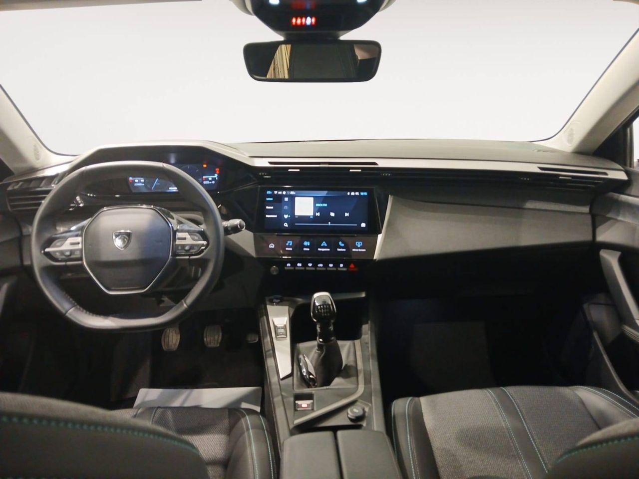 Peugeot 308  5P  PureTech 130 S&S MAN Allure