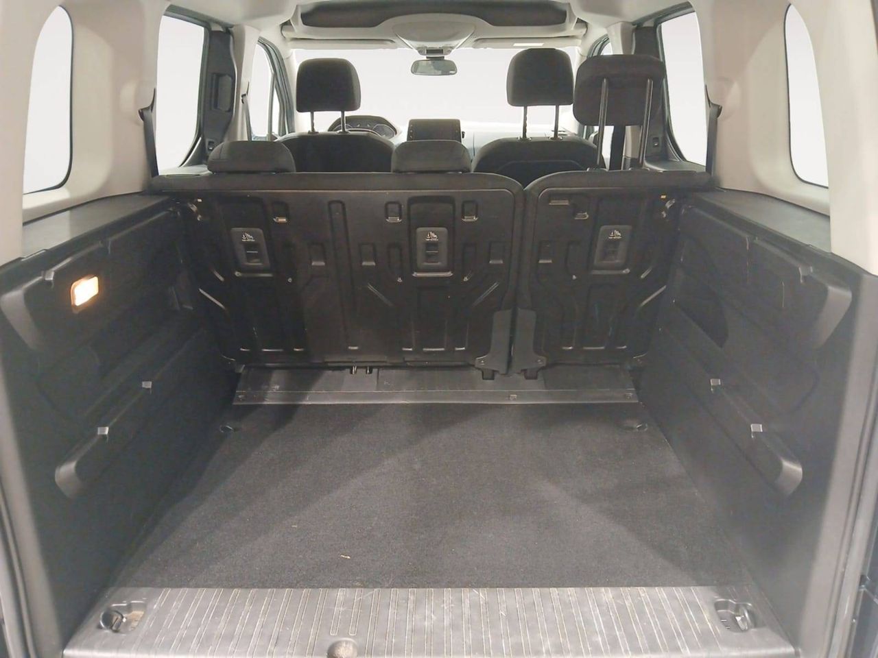 Peugeot Rifter   Standard BlueHDi 73kW Allure Pack