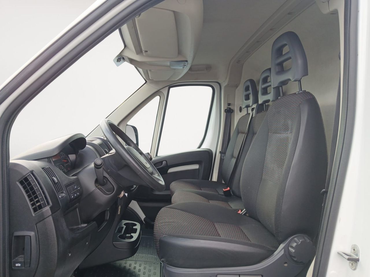 Peugeot Boxer FURGON 330 L1H1 BHDI 120CV 6VEL.