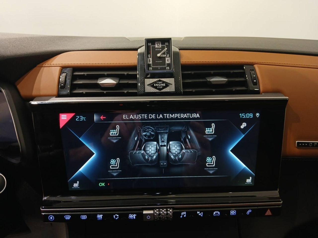 DS DS 7  1.6 E-Tense 300  Auto 4WD Rivoli