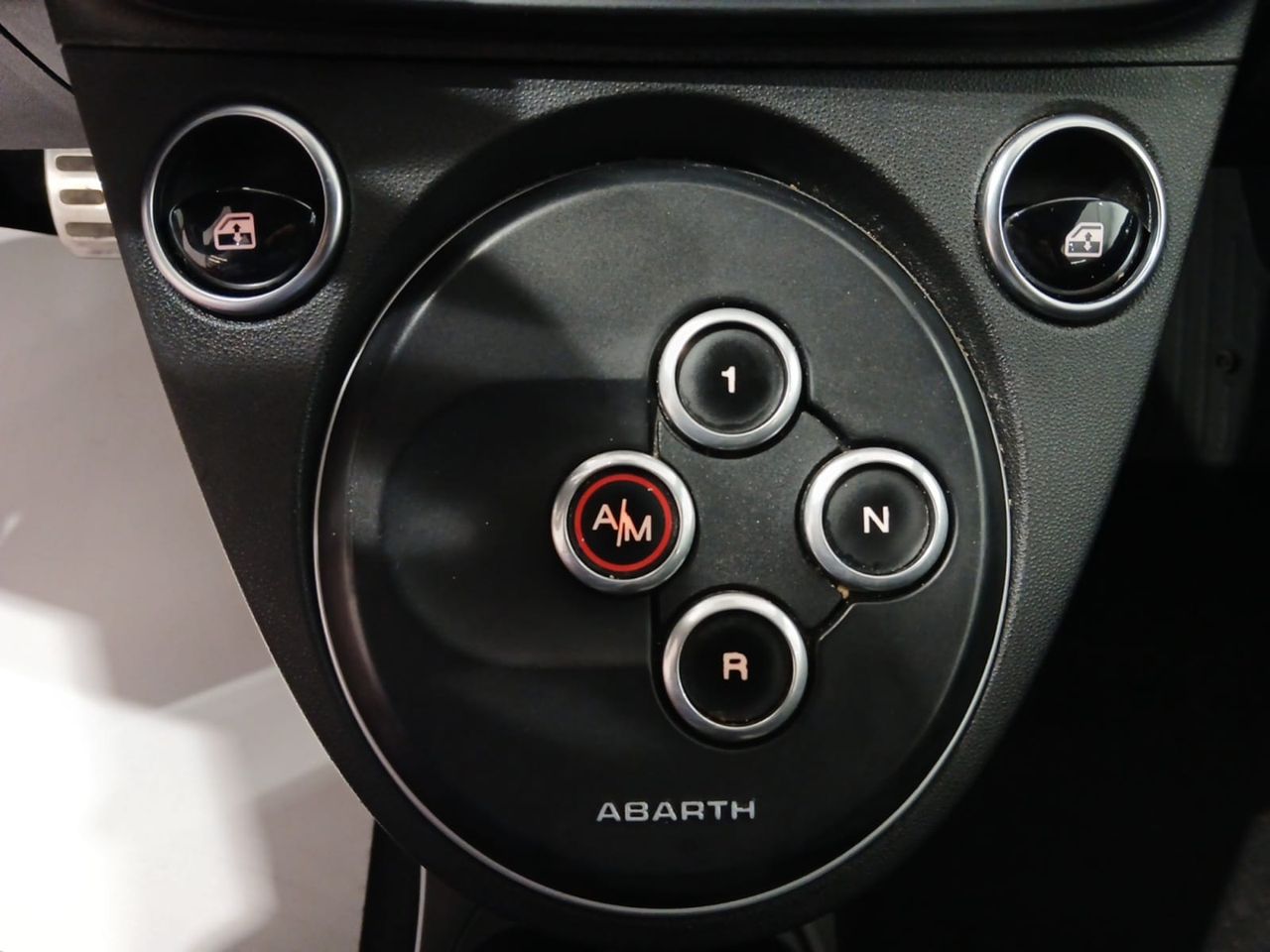 Abarth 500 595C Turismo 1.4 16v T-Jet 121kW E6